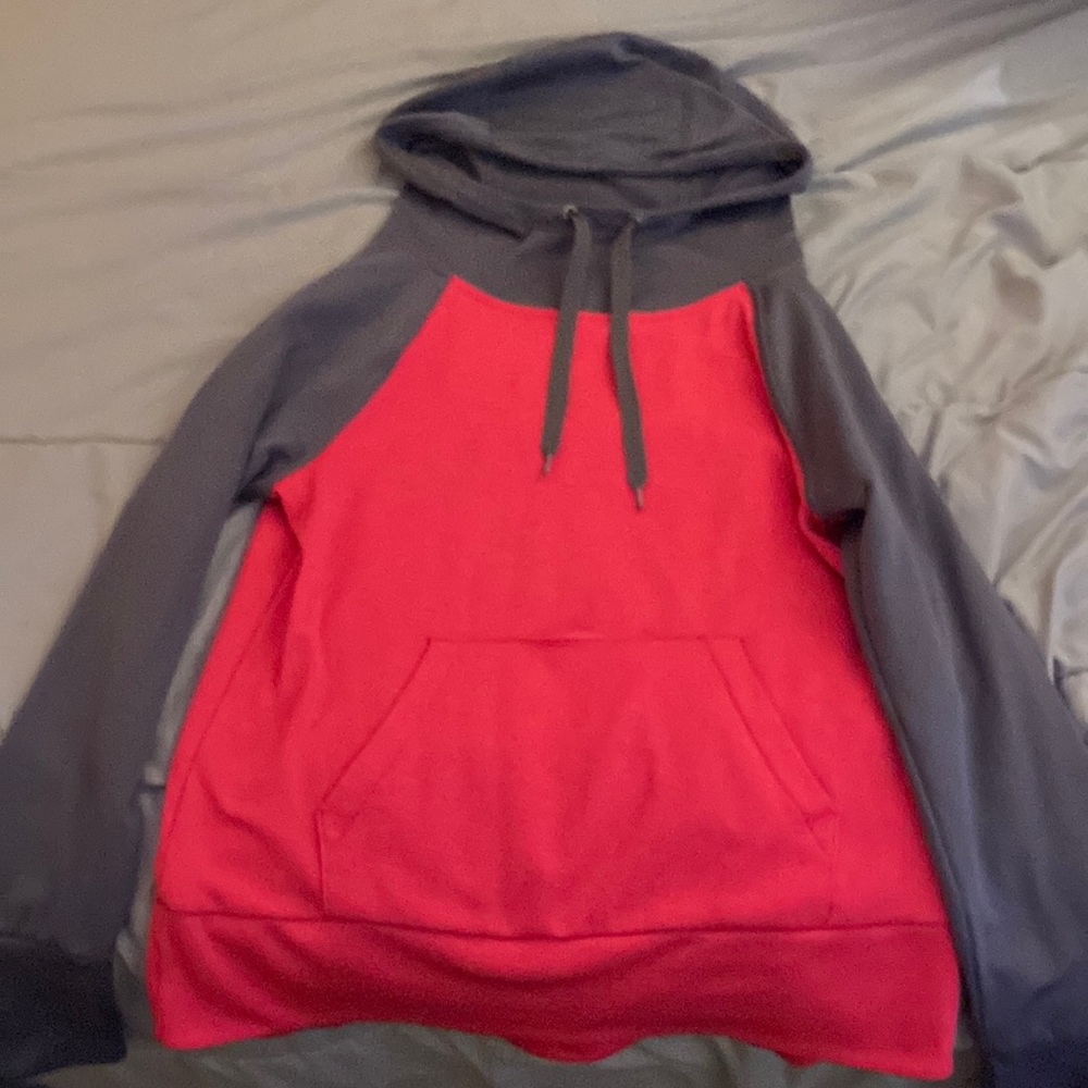 Grey and pink sweatshirt